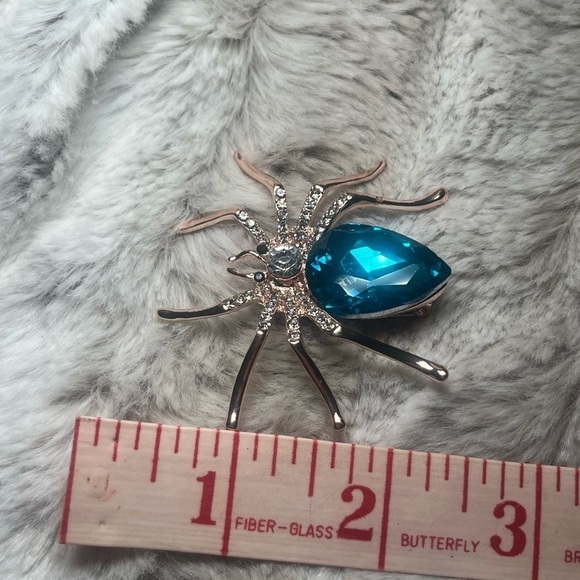 Spider Brooch High-end Crystal Exaggerated Large Brooch Pin Clothing Accessories - Picture 9 of 11